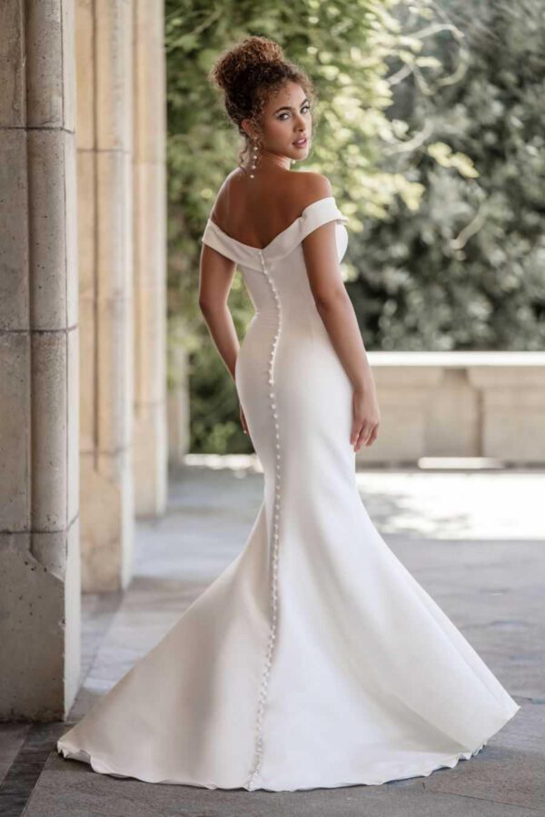 Allure Bridal - A1113, back