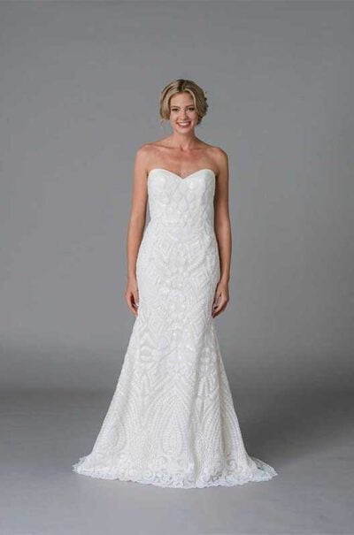 Juno, white wedding dress