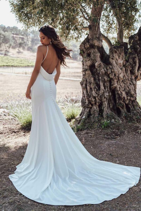 Allure Bridal - R3601, back