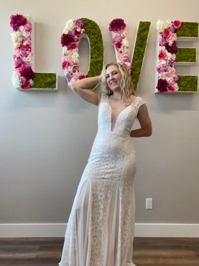 F117 Wilderly wedding dress